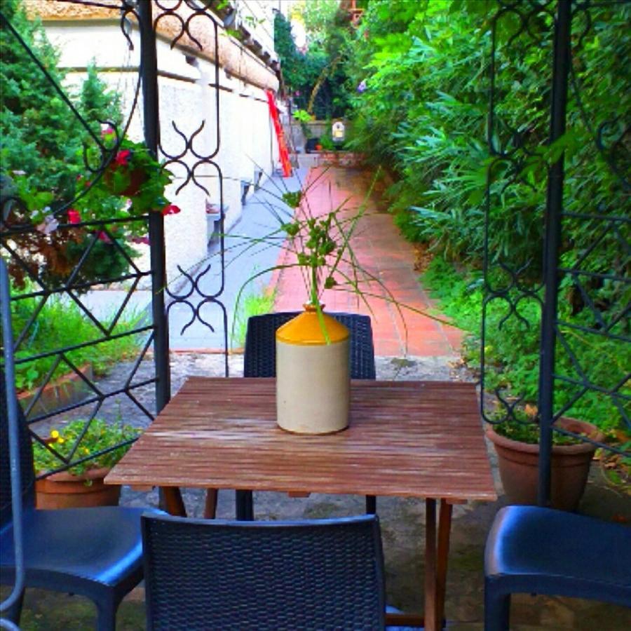 Апартаменти Un Giardino A Due Passi Dal Mare Ла-Спеція Екстер'єр фото